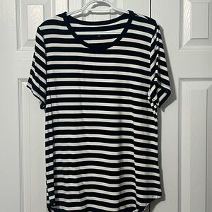 Ricki’s Striped Short-Sleeve Women’s Top - Navy & White LG